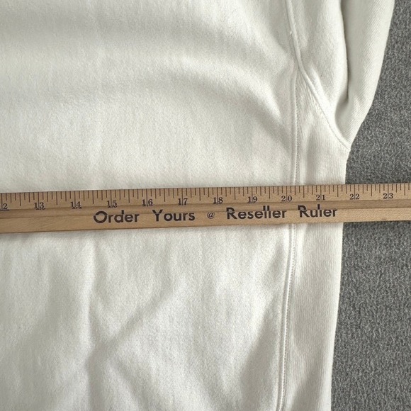 Champion Reverse Weave Mens Medium White East Hampton New York Crewneck Sweater - Picture 8 of 11